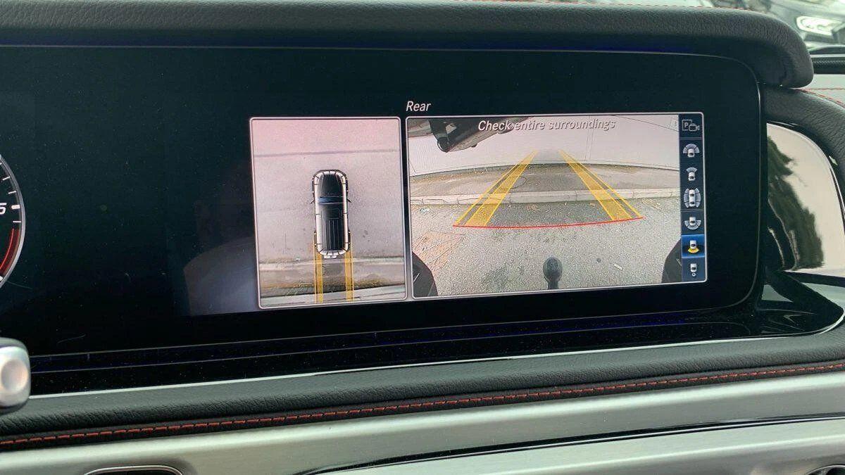Mercedes-Benz G-Class view 17