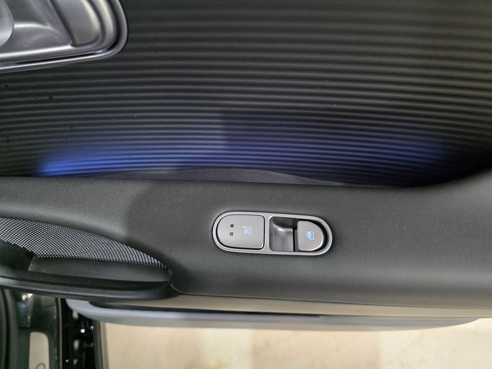 Hyundai Ioniq 6 view 25