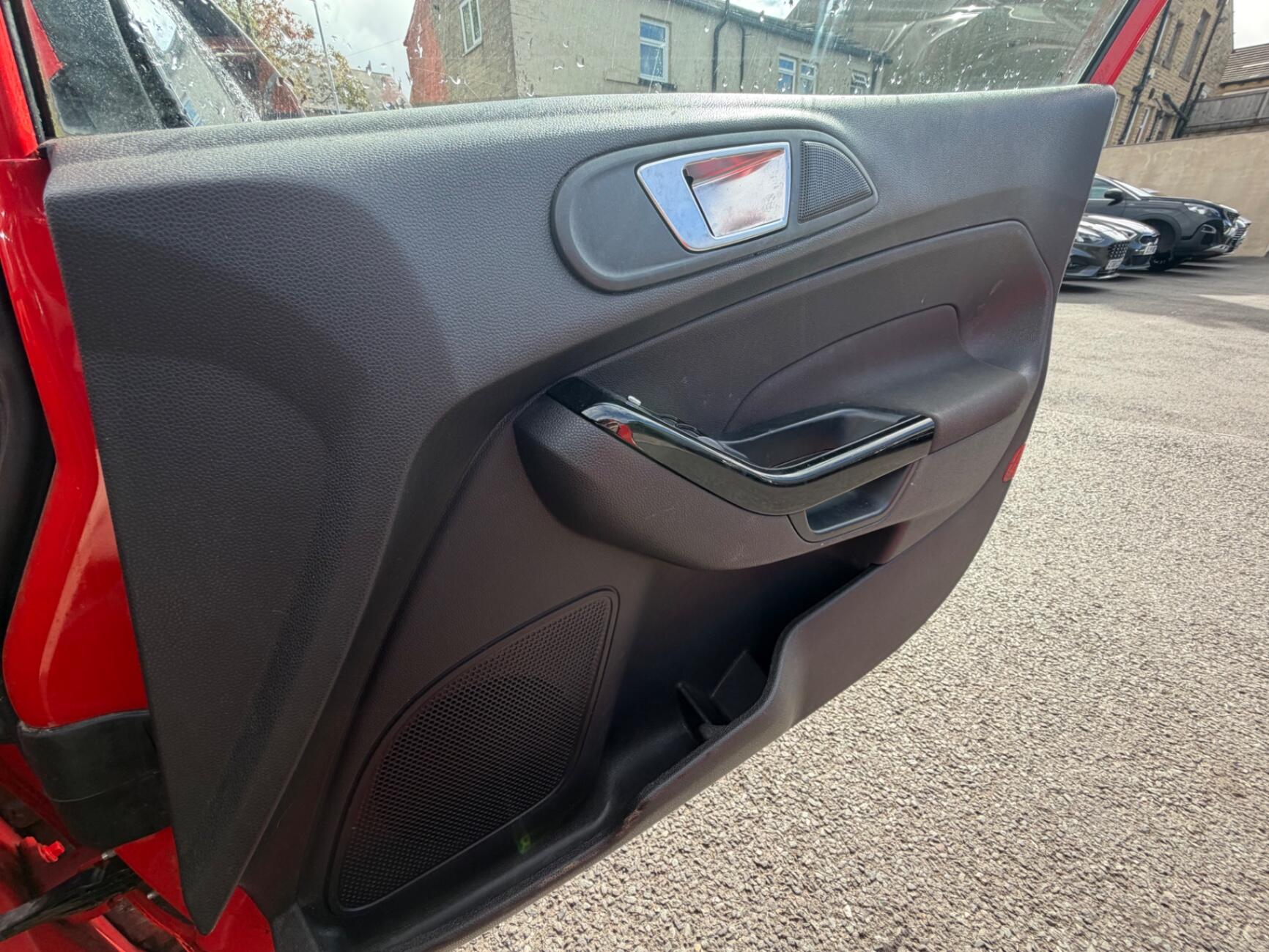 Ford Fiesta view 15