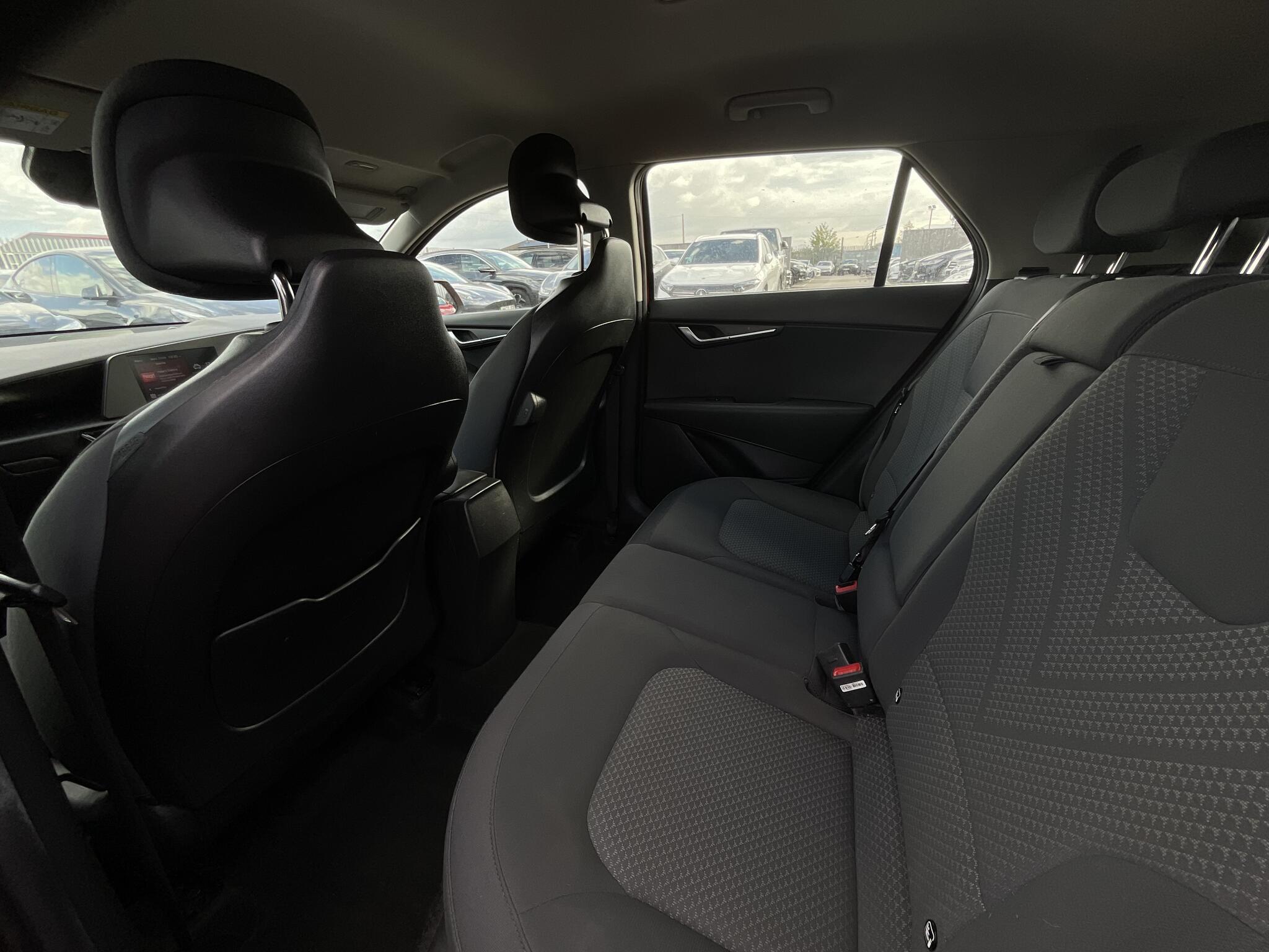 Kia Niro view 8