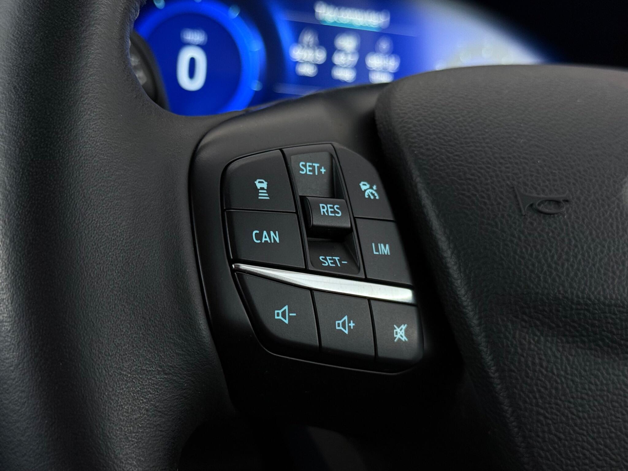 Ford Focus view 14