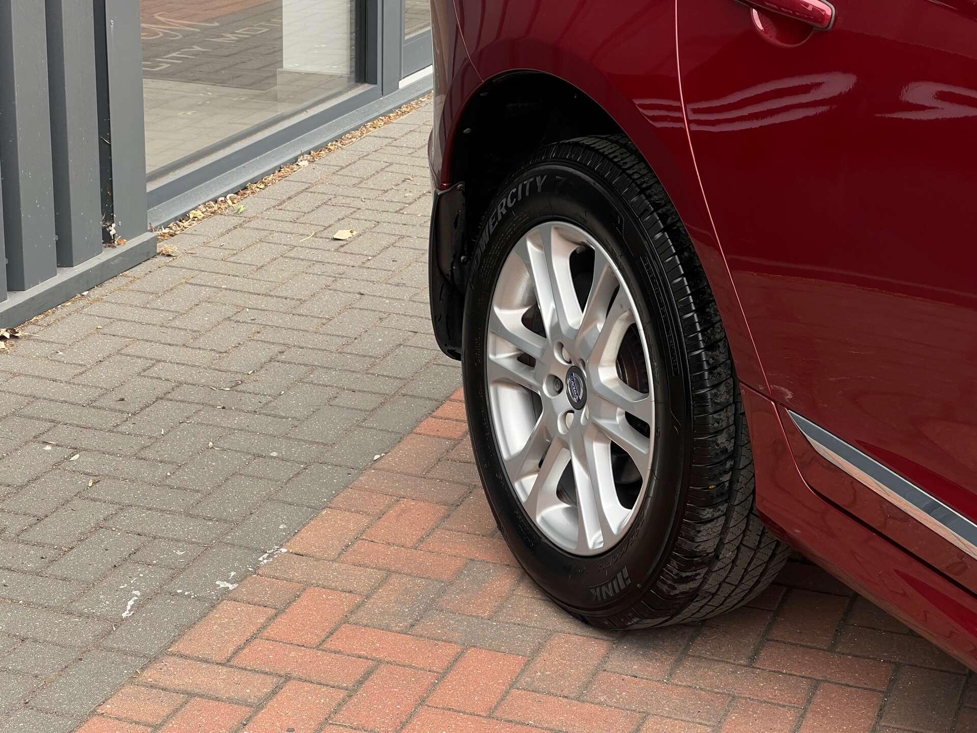 Volvo XC60 view 46