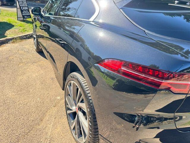 Jaguar I-Pace view 11