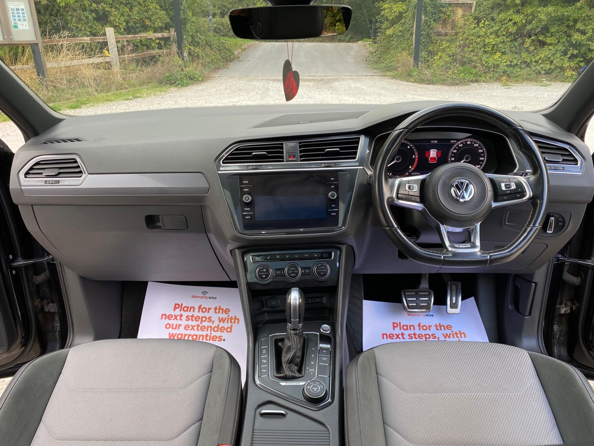 Volkswagen Tiguan view 19