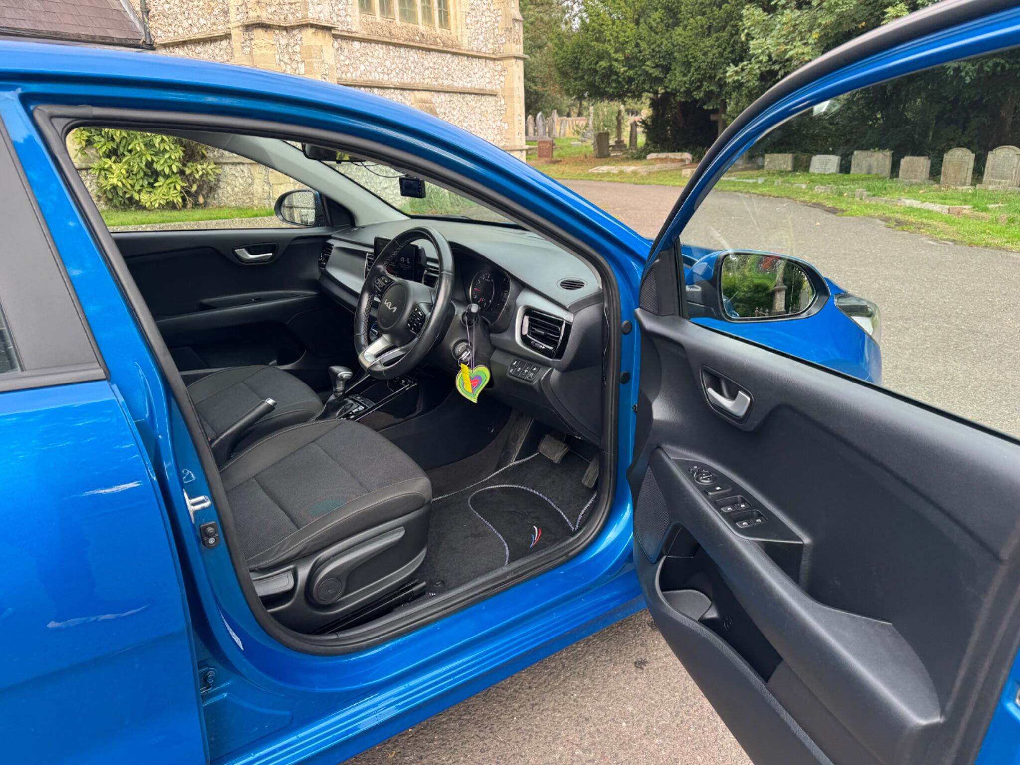 Kia Rio view 34