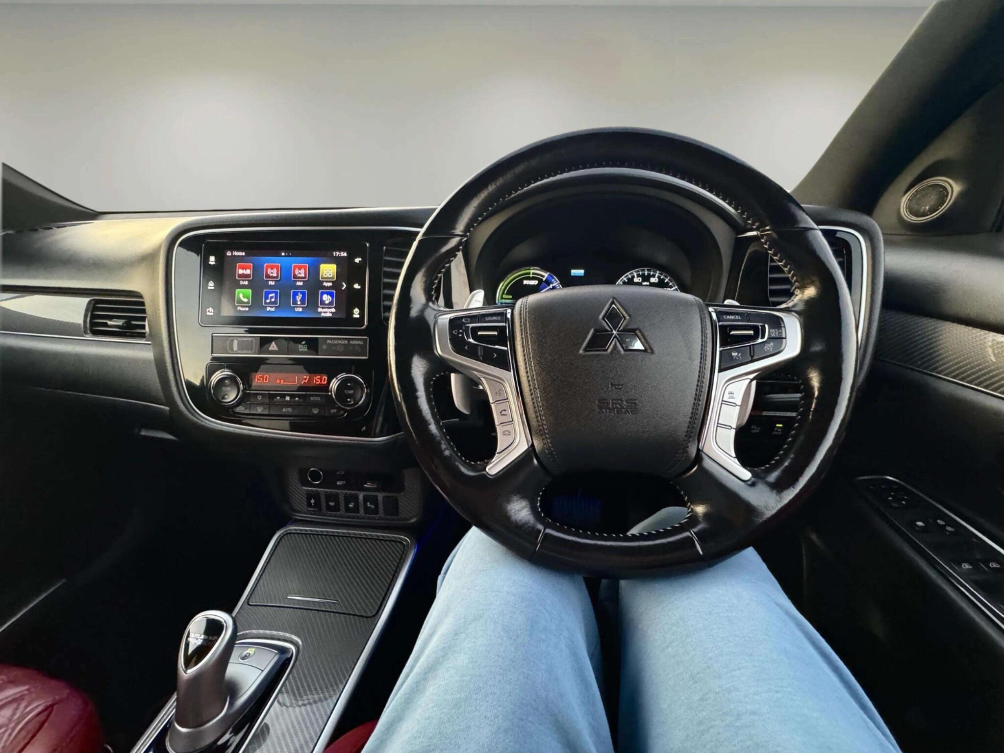 Mitsubishi Outlander view 48