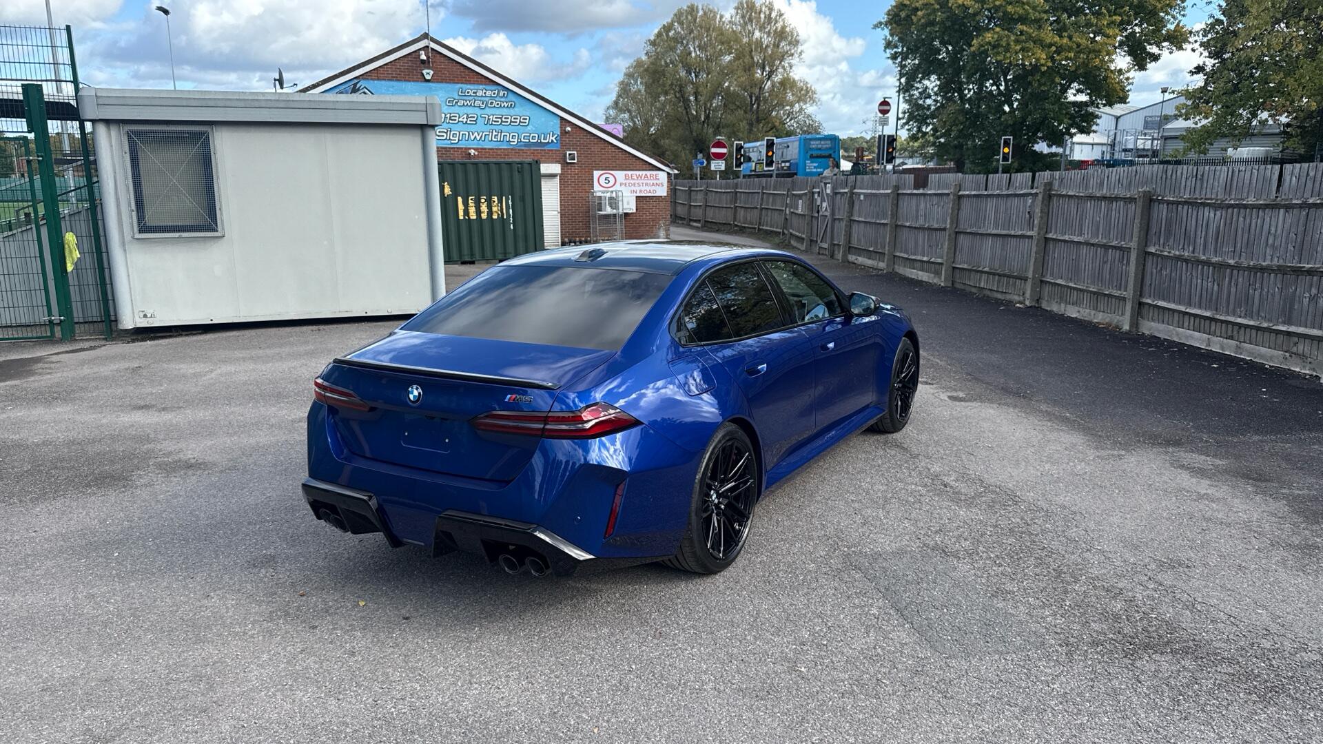 BMW M5 view 31