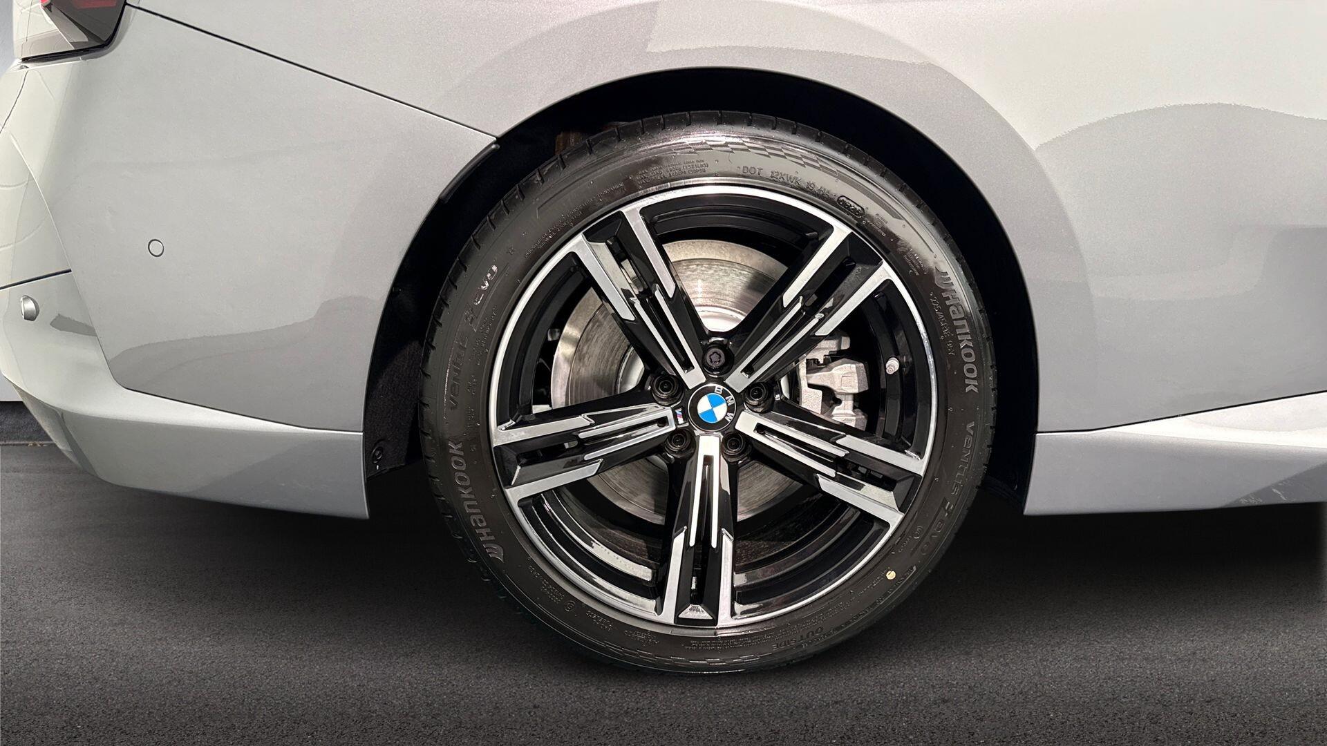 BMW 2 Series view 14