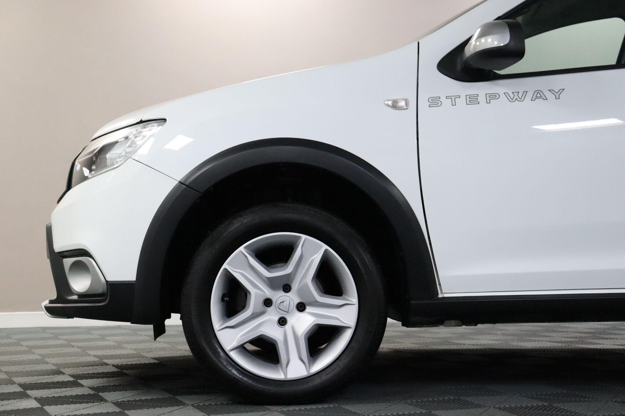 Dacia Sandero Stepway view 27