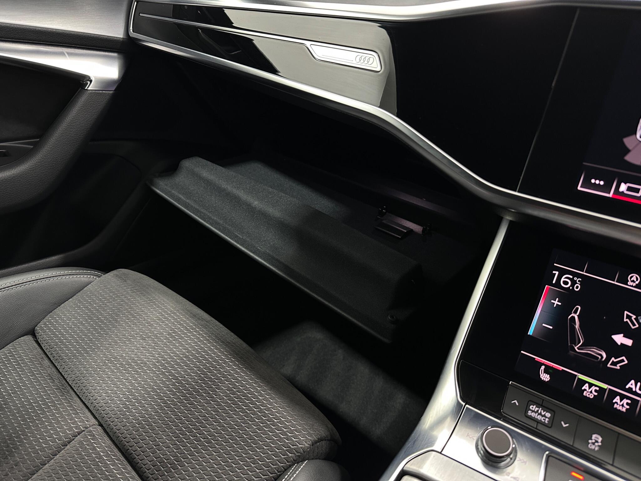 Audi A6 view 28