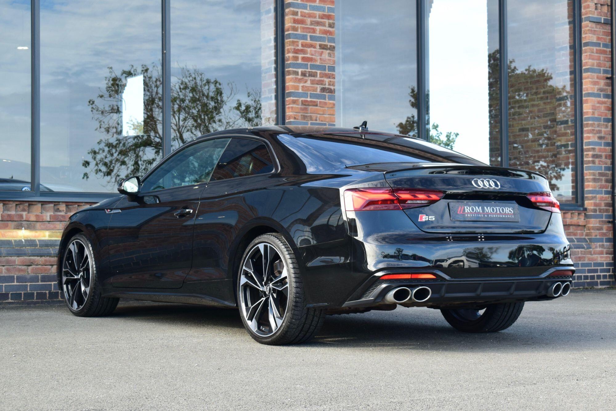 Audi S5 view 45