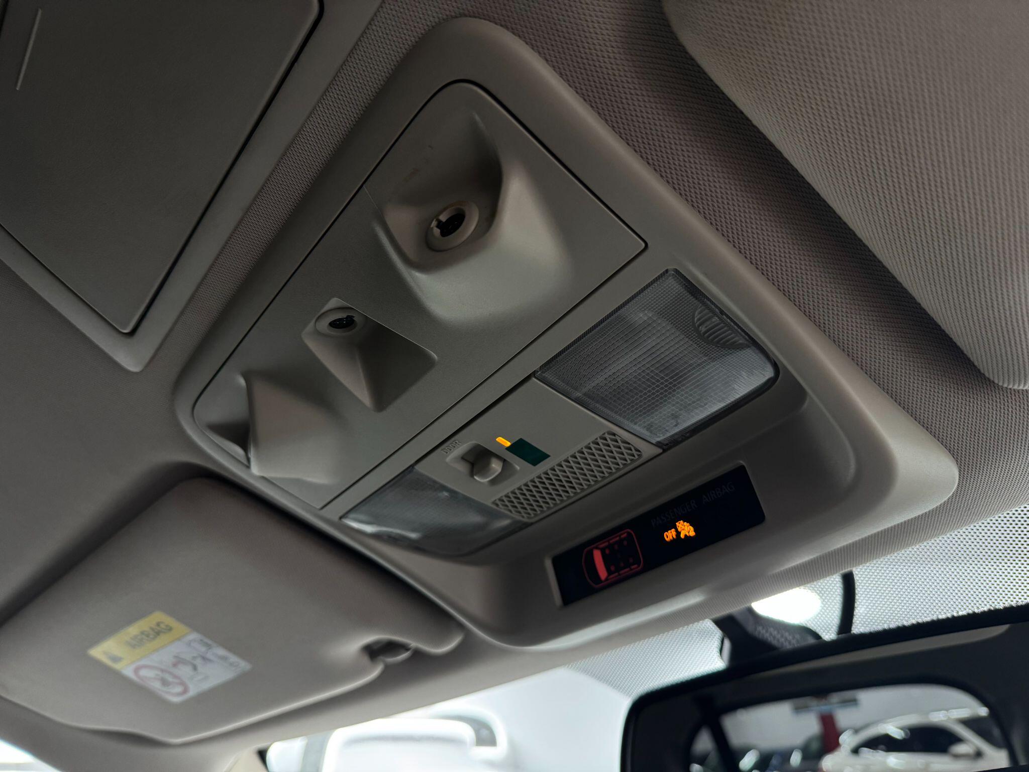 Mitsubishi Outlander view 33