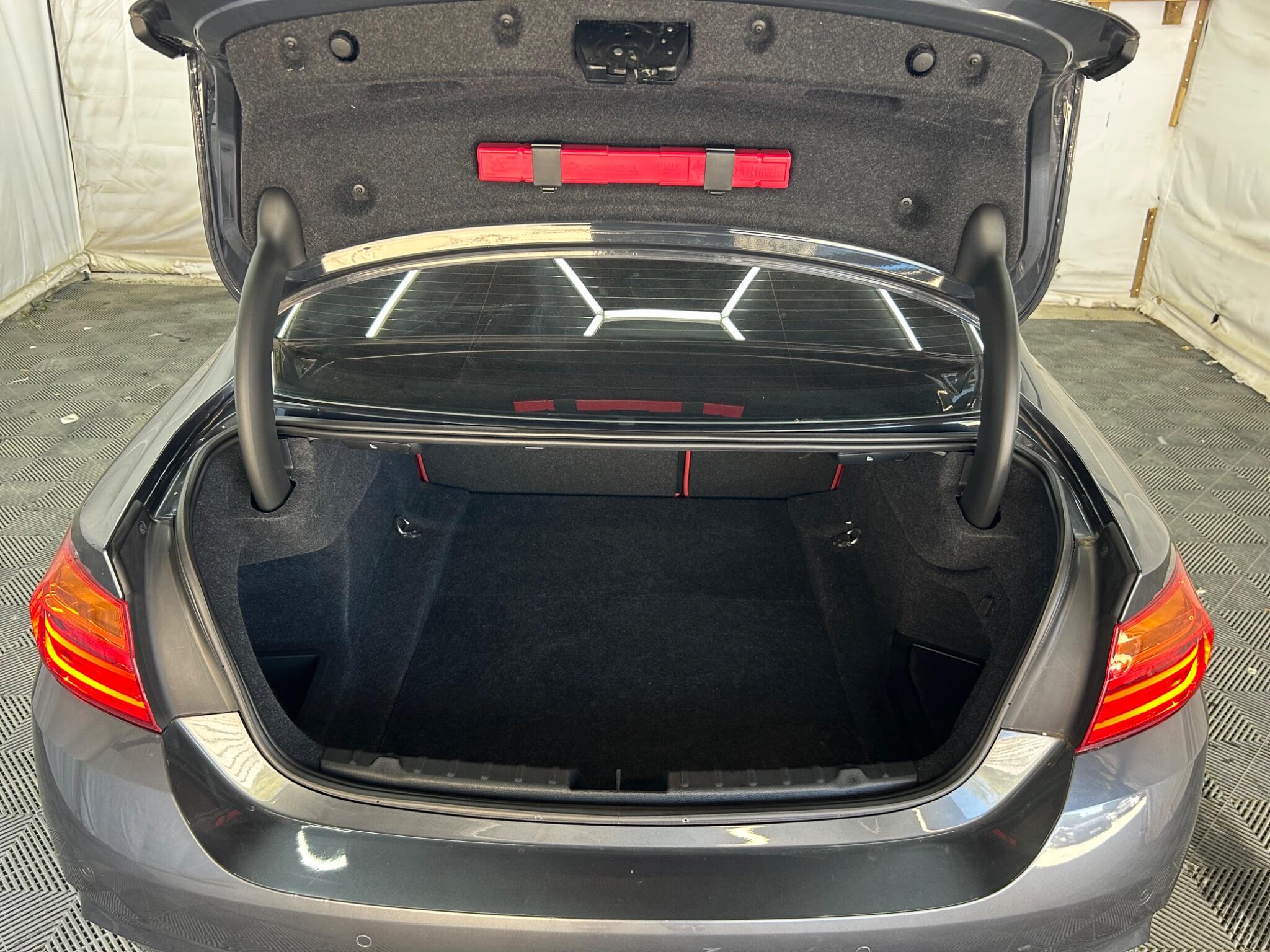 BMW 4 Series view 35