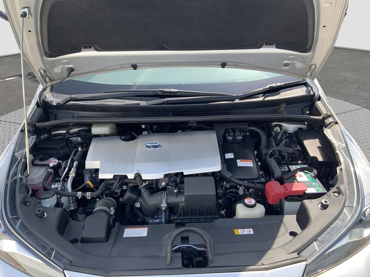 Toyota Prius view 19