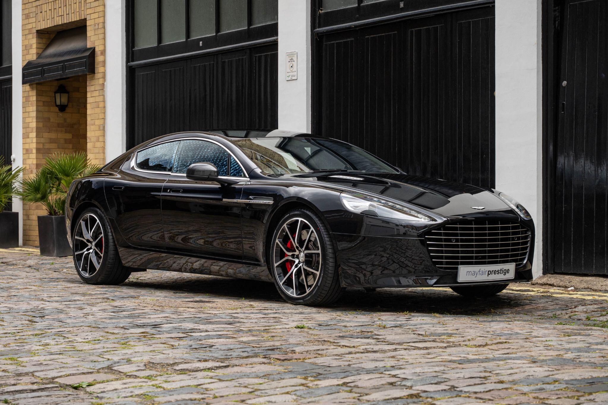 Aston Martin Rapide view 9