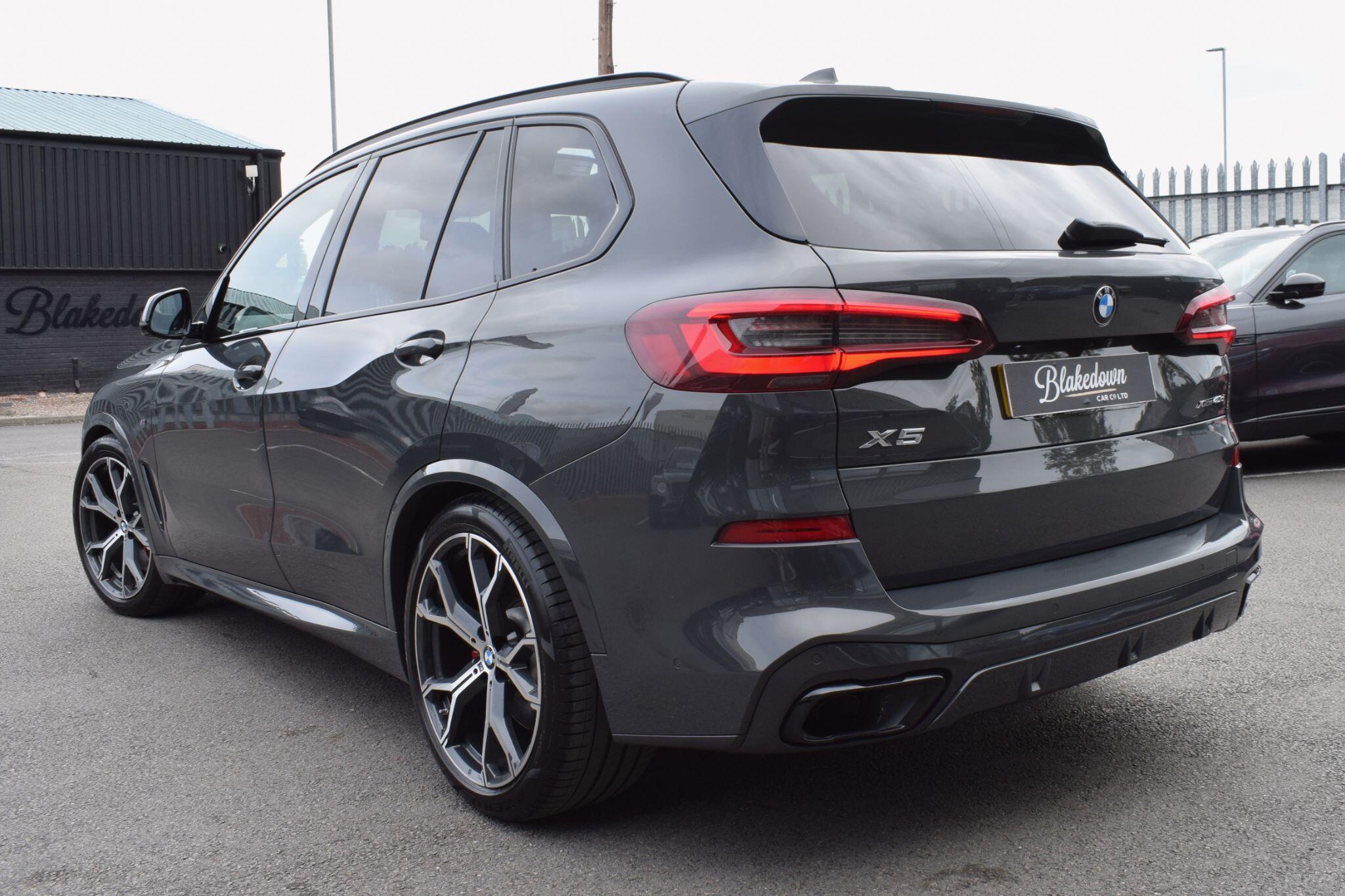 BMW X5 view 7