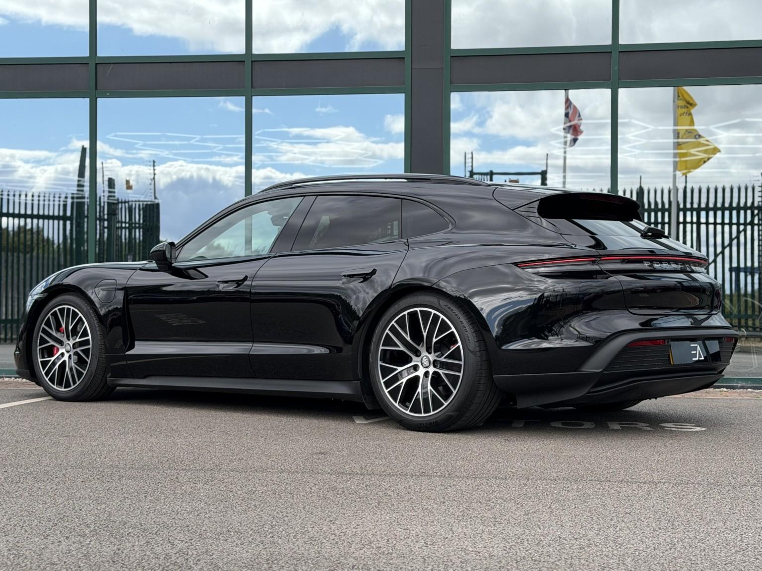 Porsche Taycan view 29
