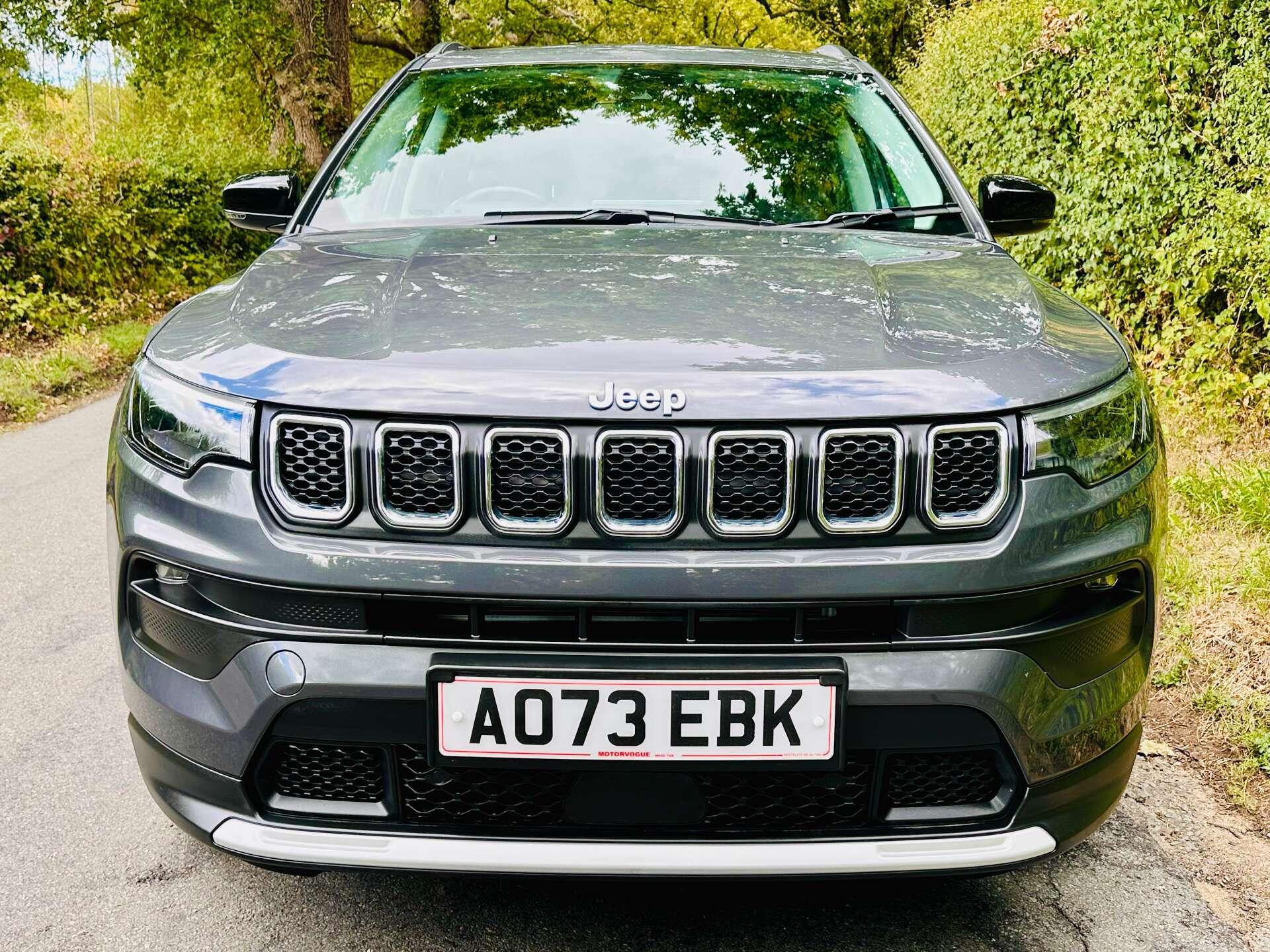 Jeep Compass view 3