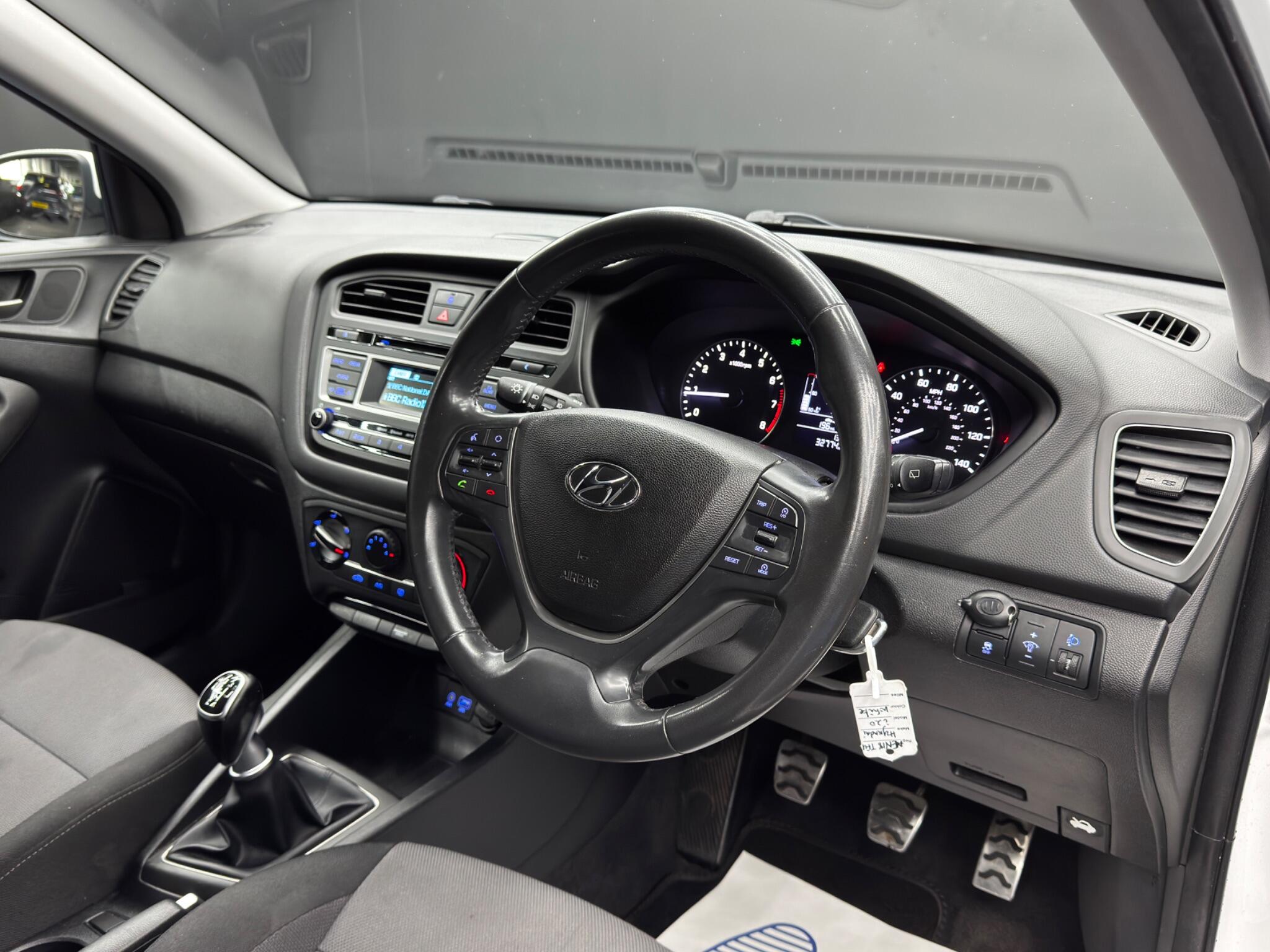 Hyundai I20 view 9