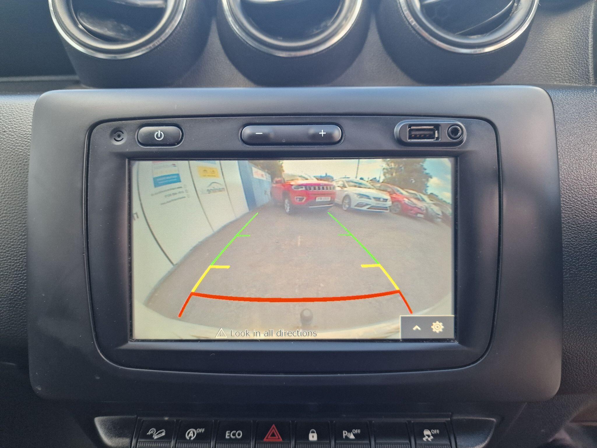 Dacia Duster view 34
