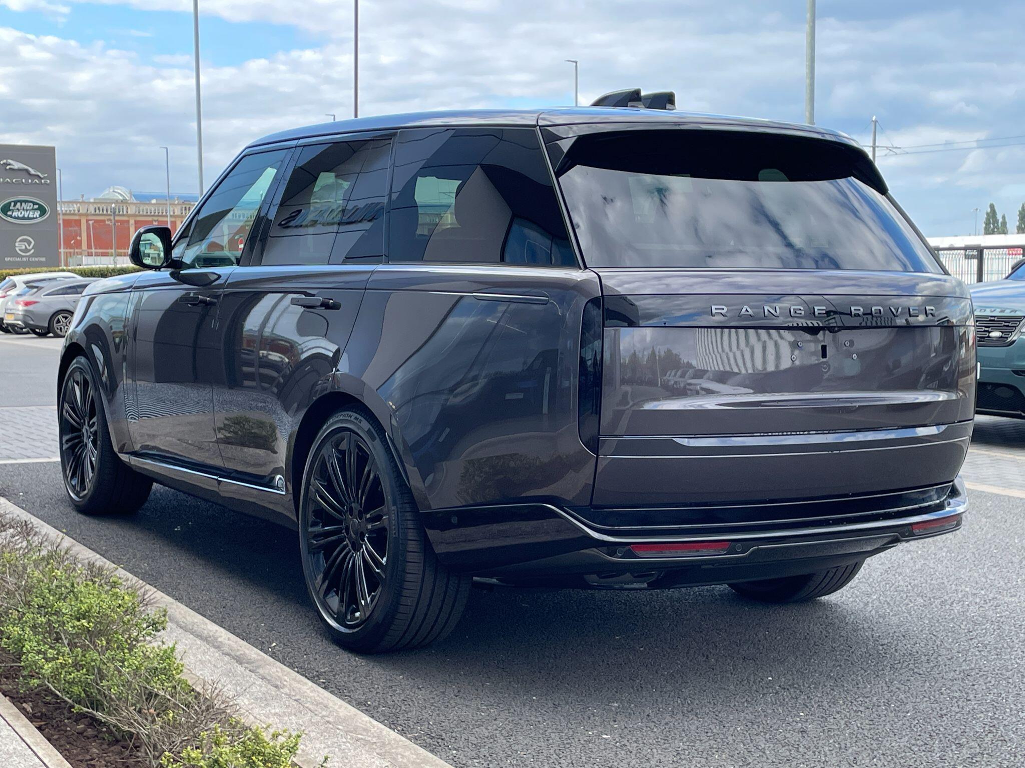 Land Rover Range Rover view 49