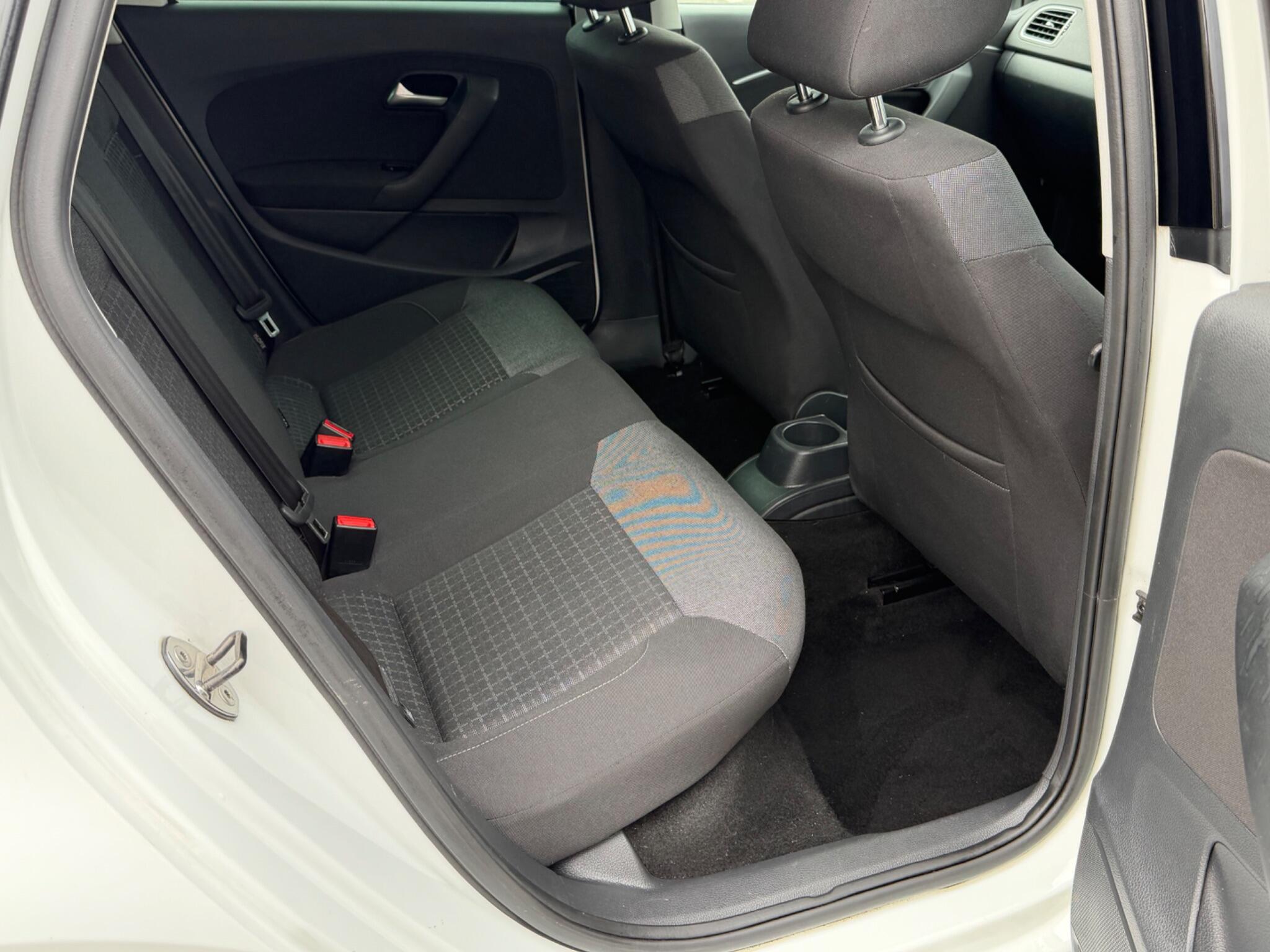 Volkswagen Polo view 19