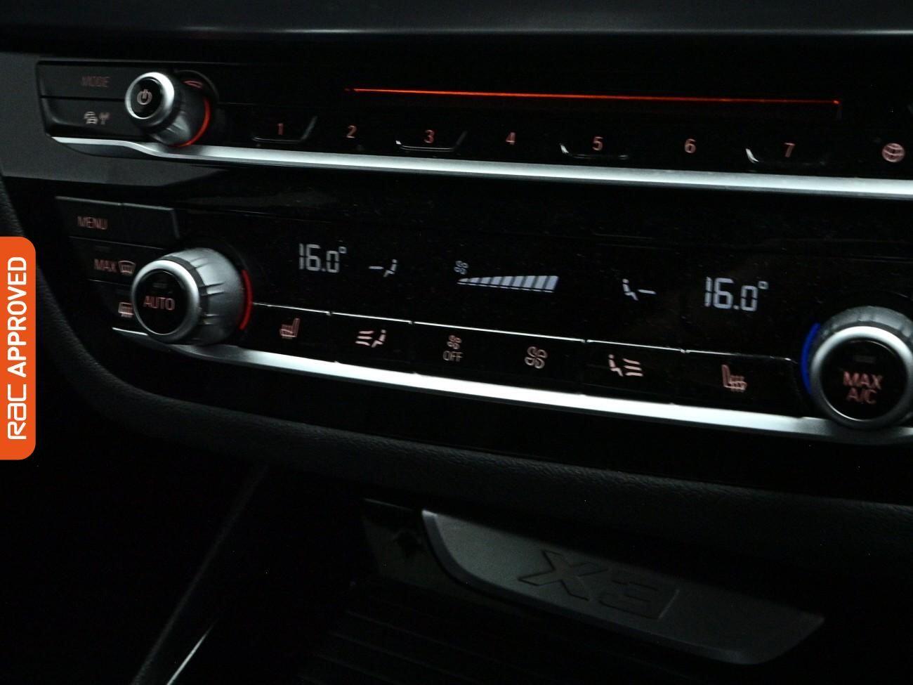 BMW X3 view 16
