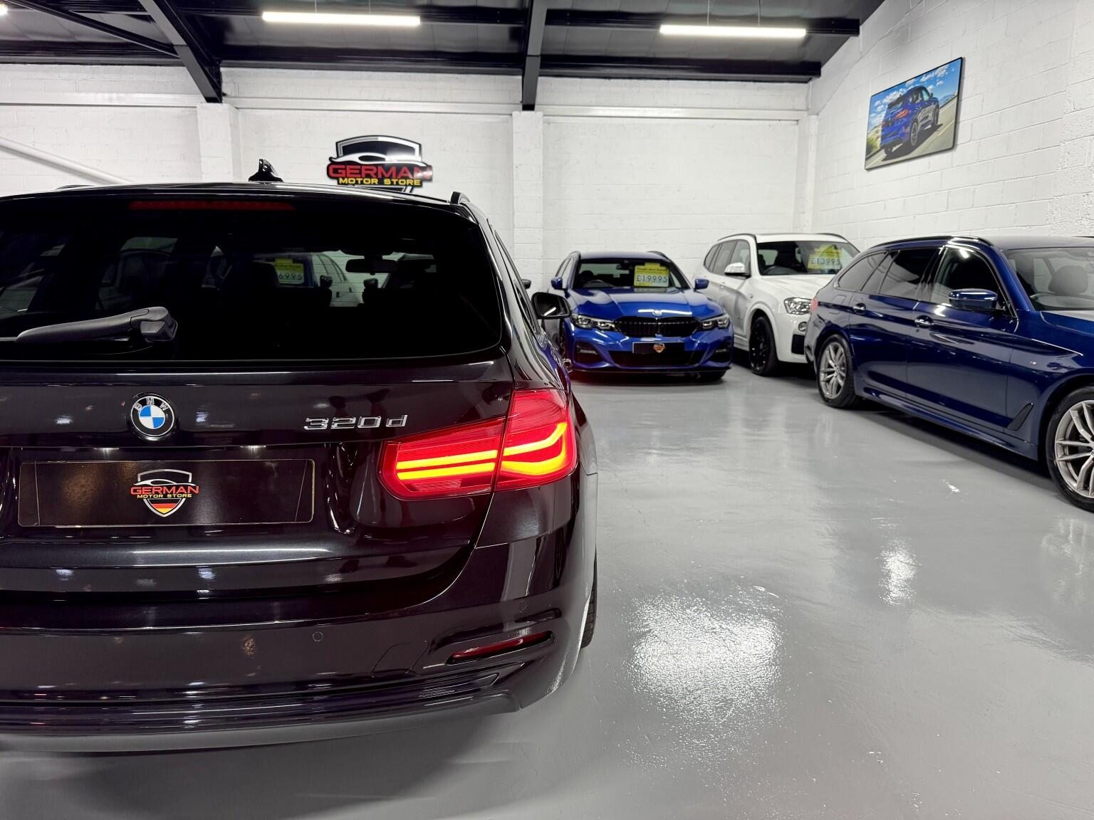BMW 3 Series view 26