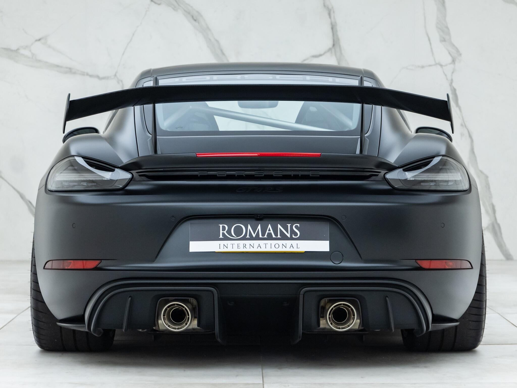 Porsche Cayman view 8