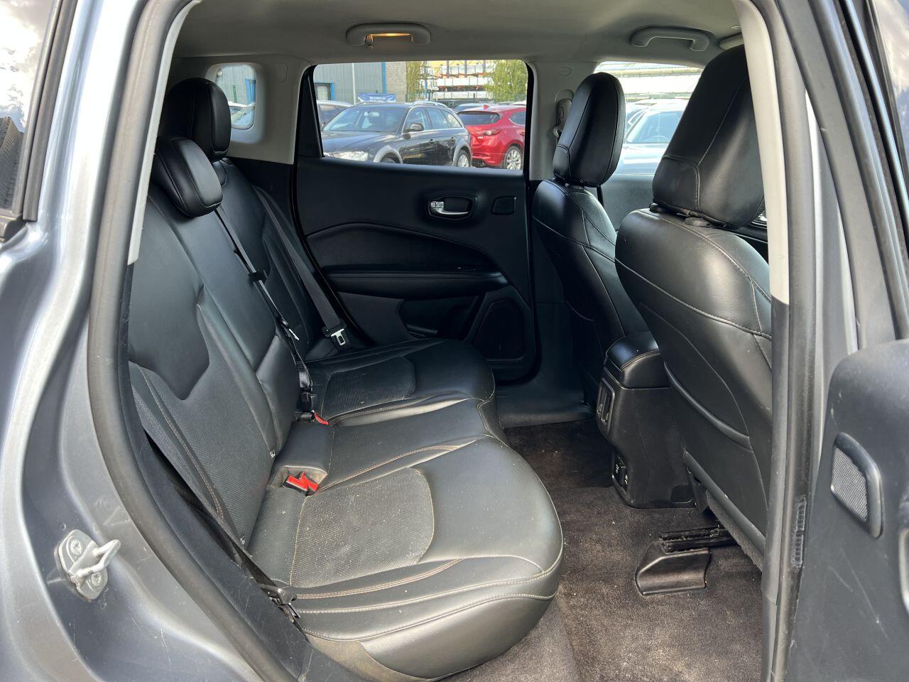 Jeep Compass view 18