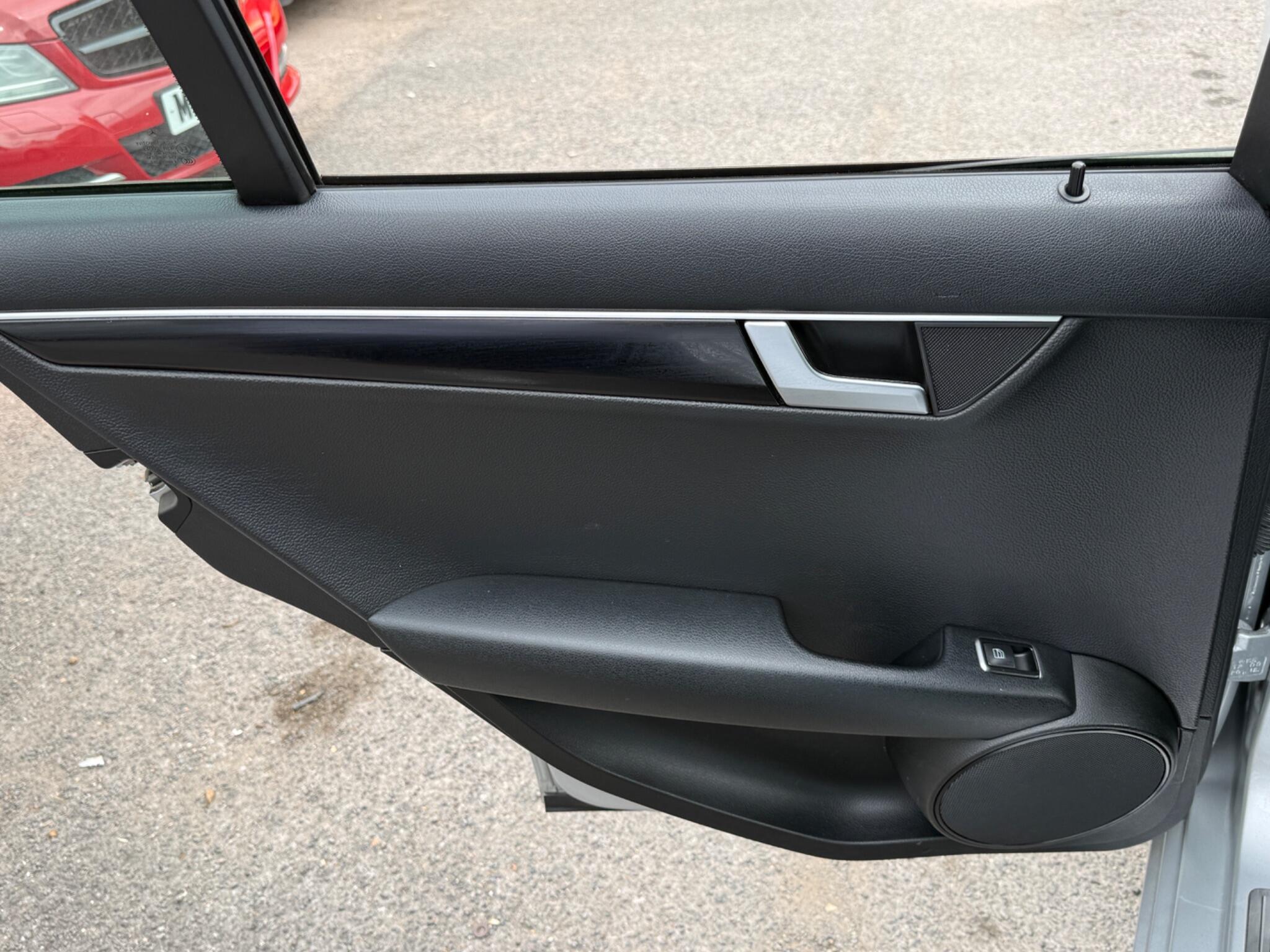 Mercedes-Benz C Class - Image 51