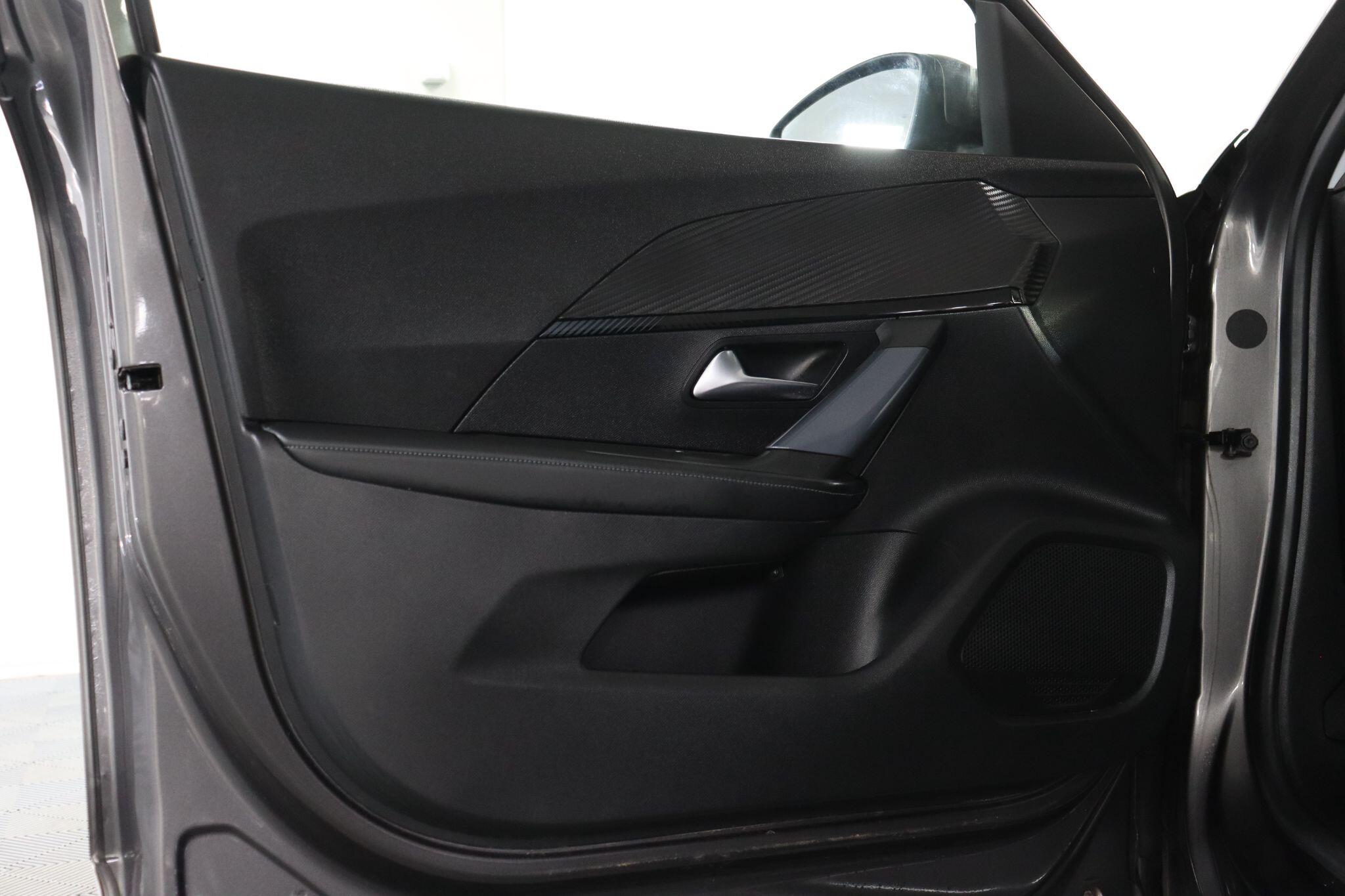 Peugeot 2008 view 43