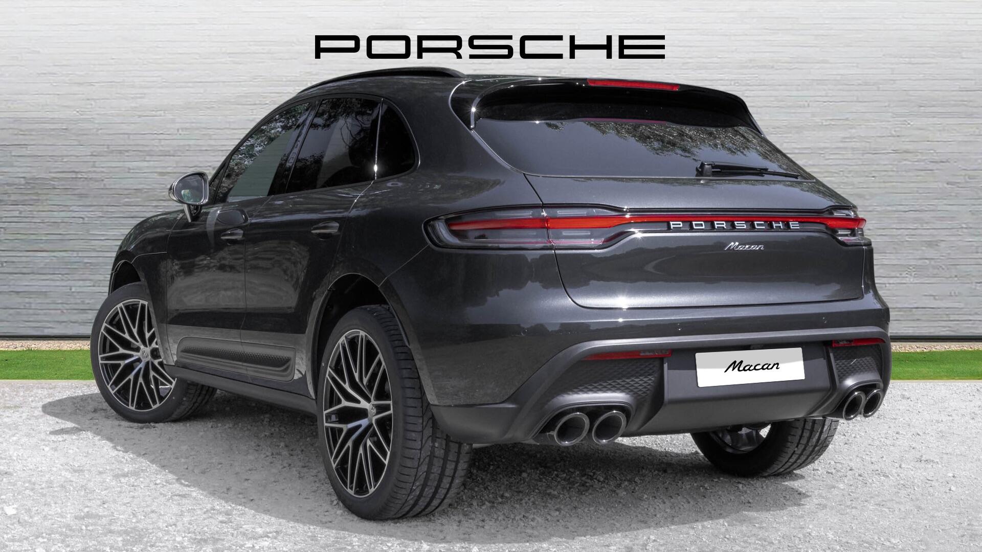 Porsche Macan view 4