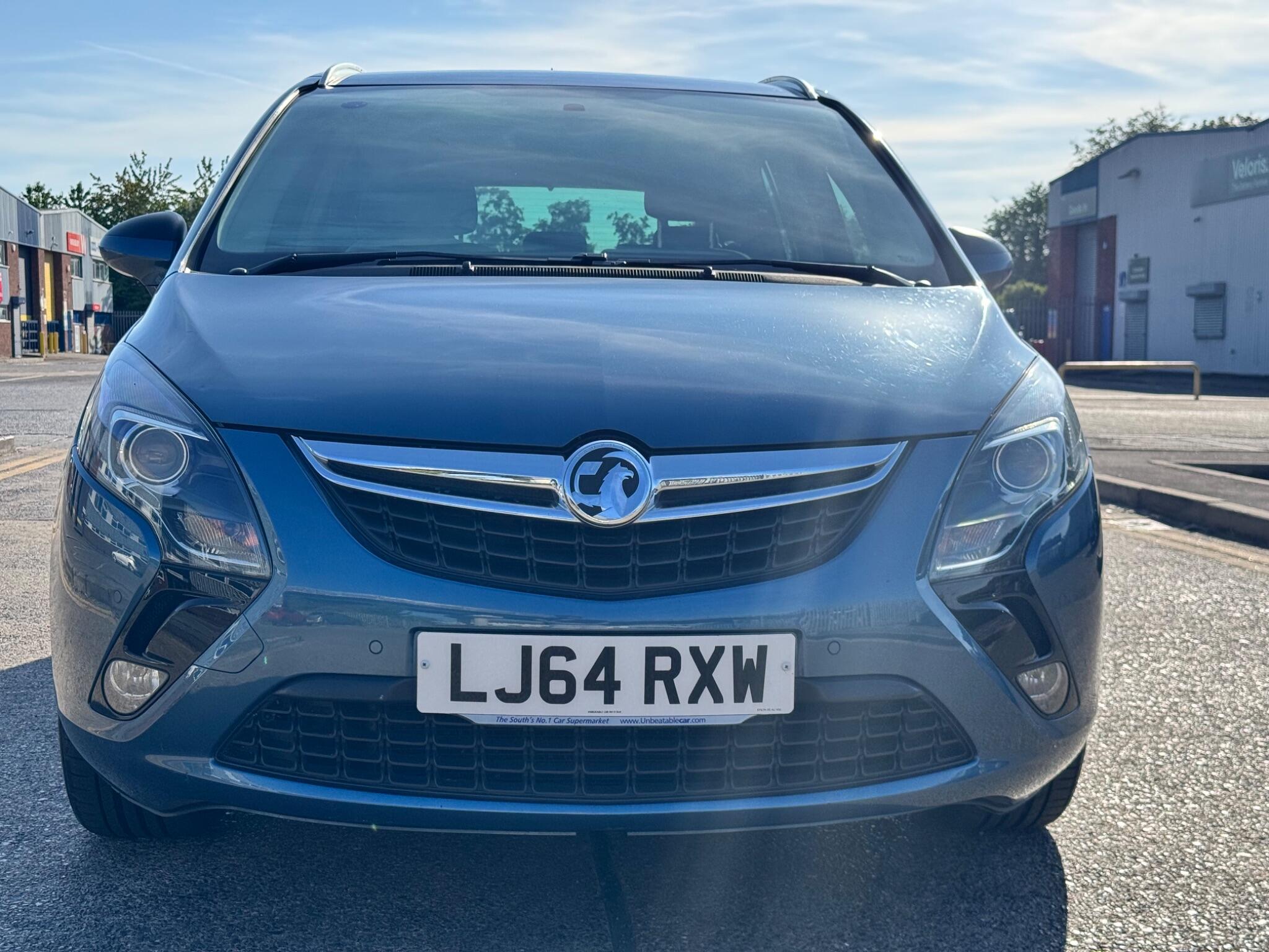 Vauxhall Zafira Tourer view 6