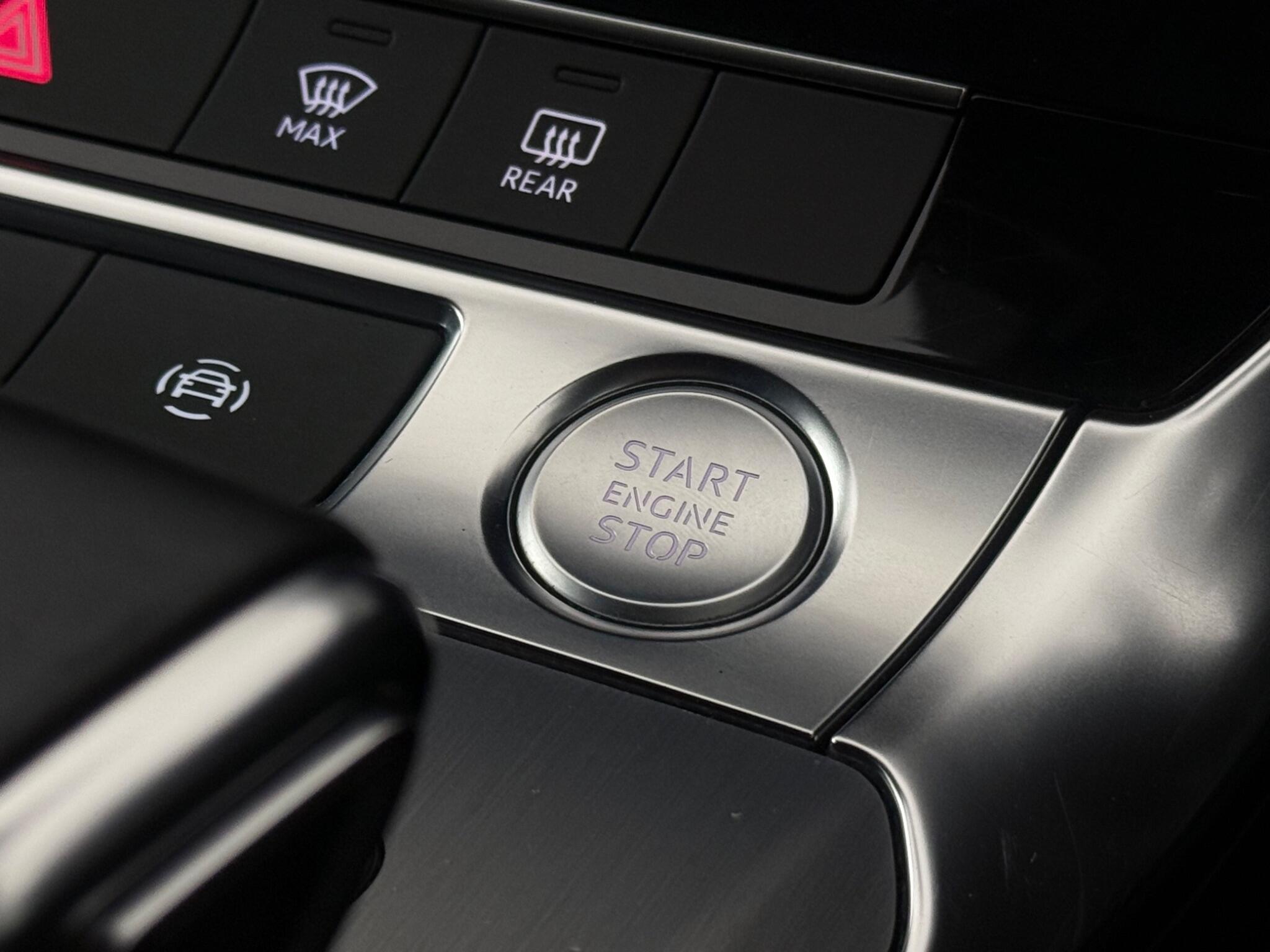 Audi A6 view 23