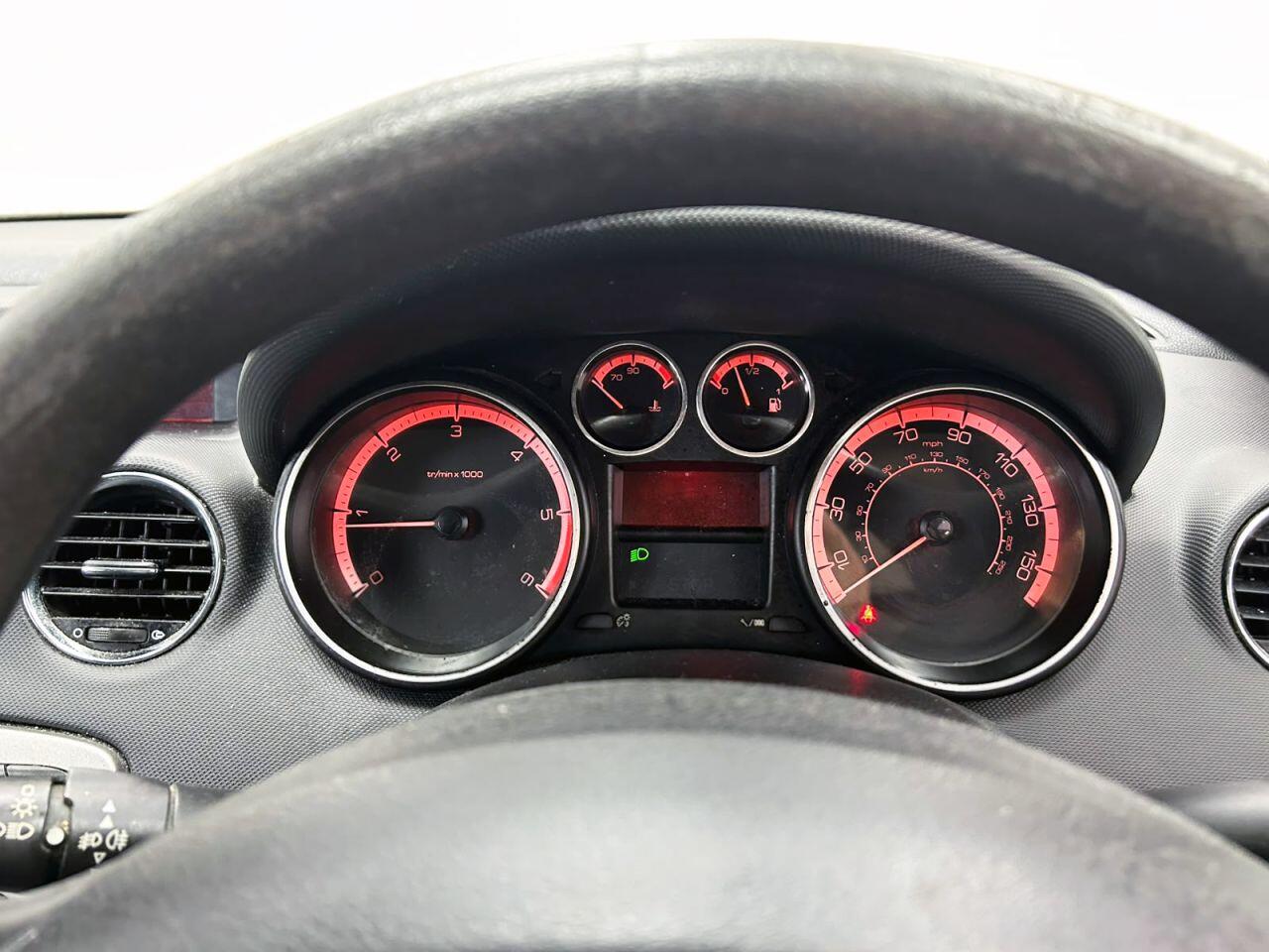 Peugeot 308 view 18