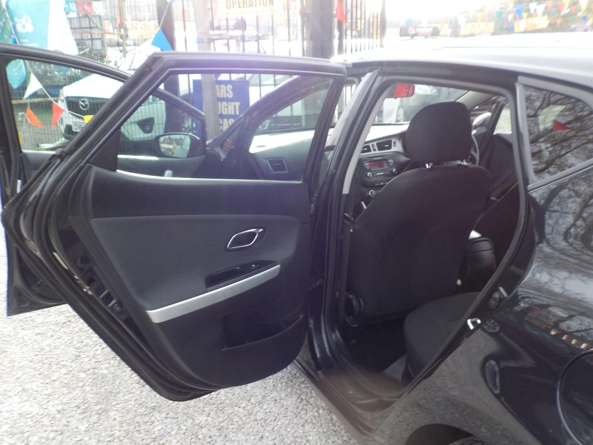 Kia Ceed 1.4 CRDi SR7 Euro 5 5dr