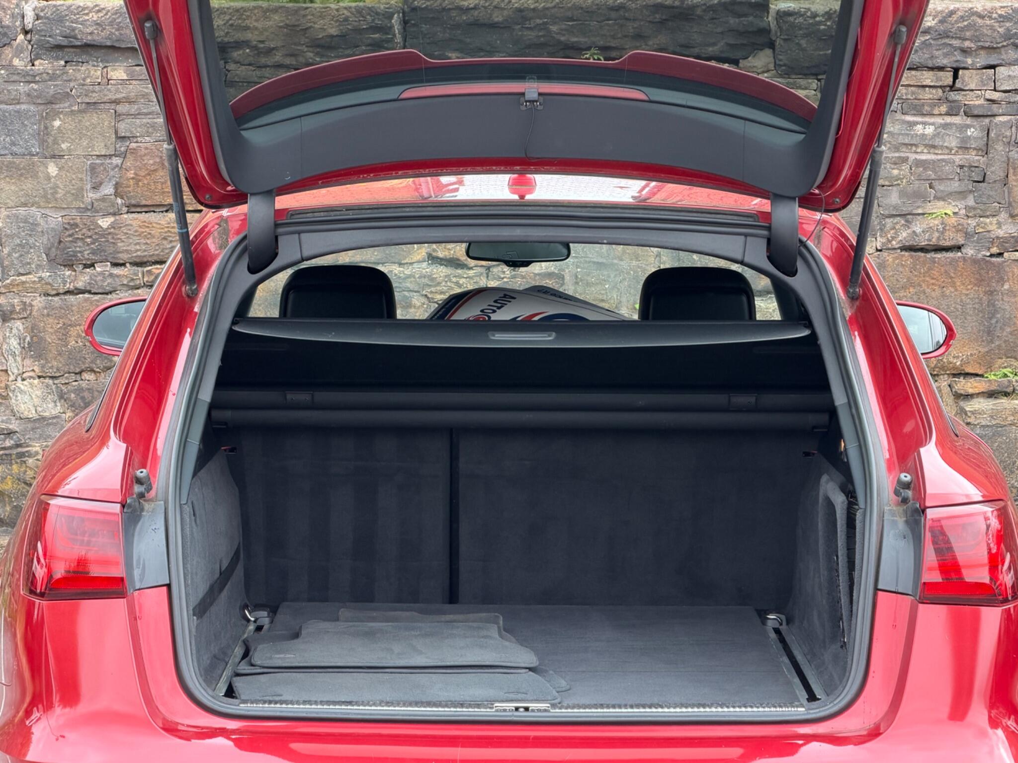 Audi A6 view 21
