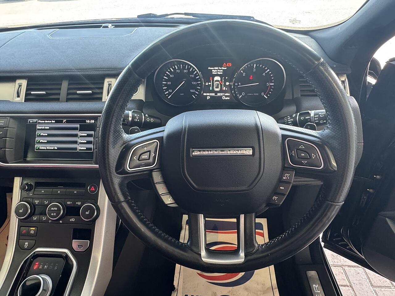 Land Rover Range Rover Evoque view 26