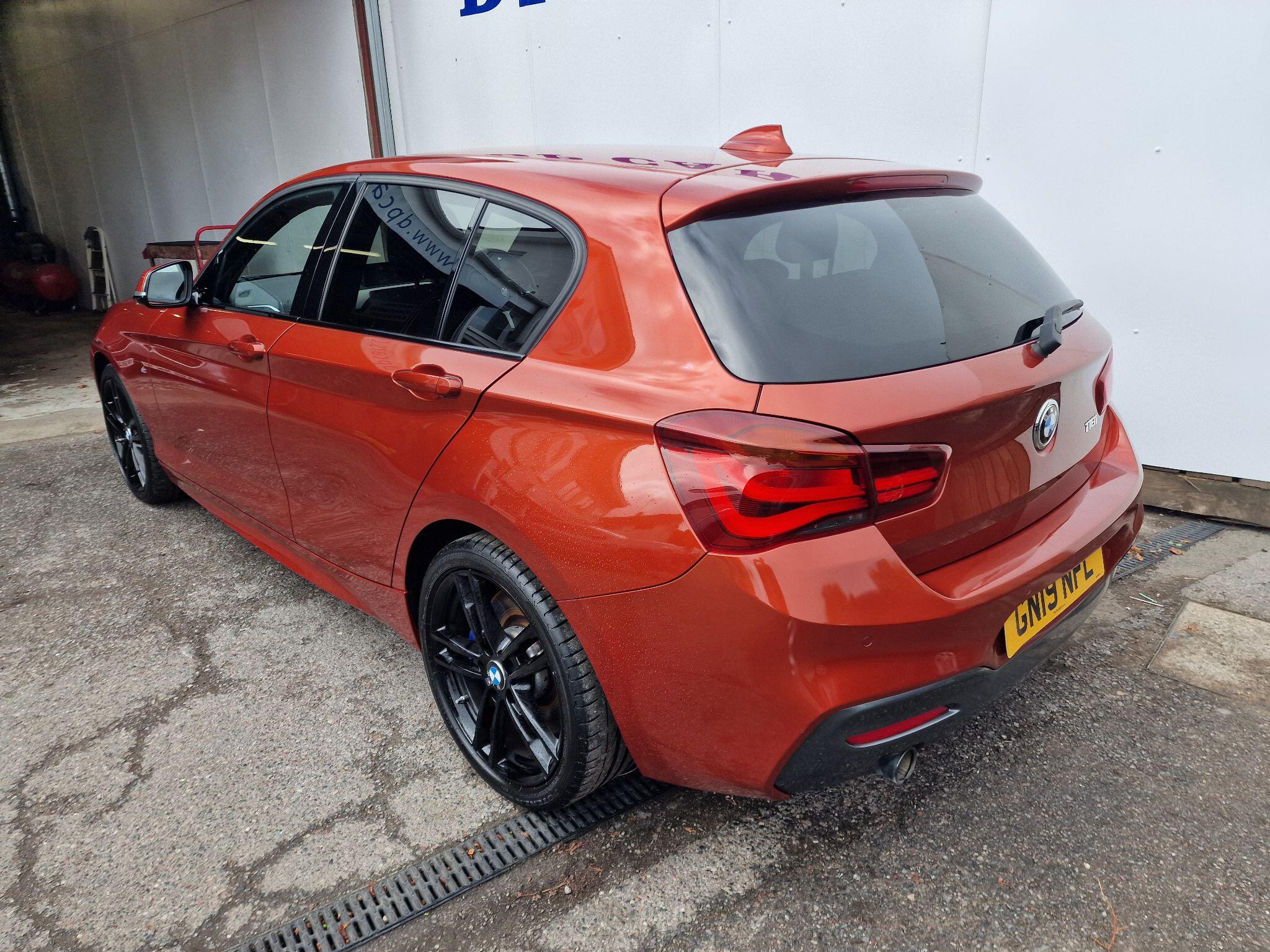BMW 1 Series view 13
