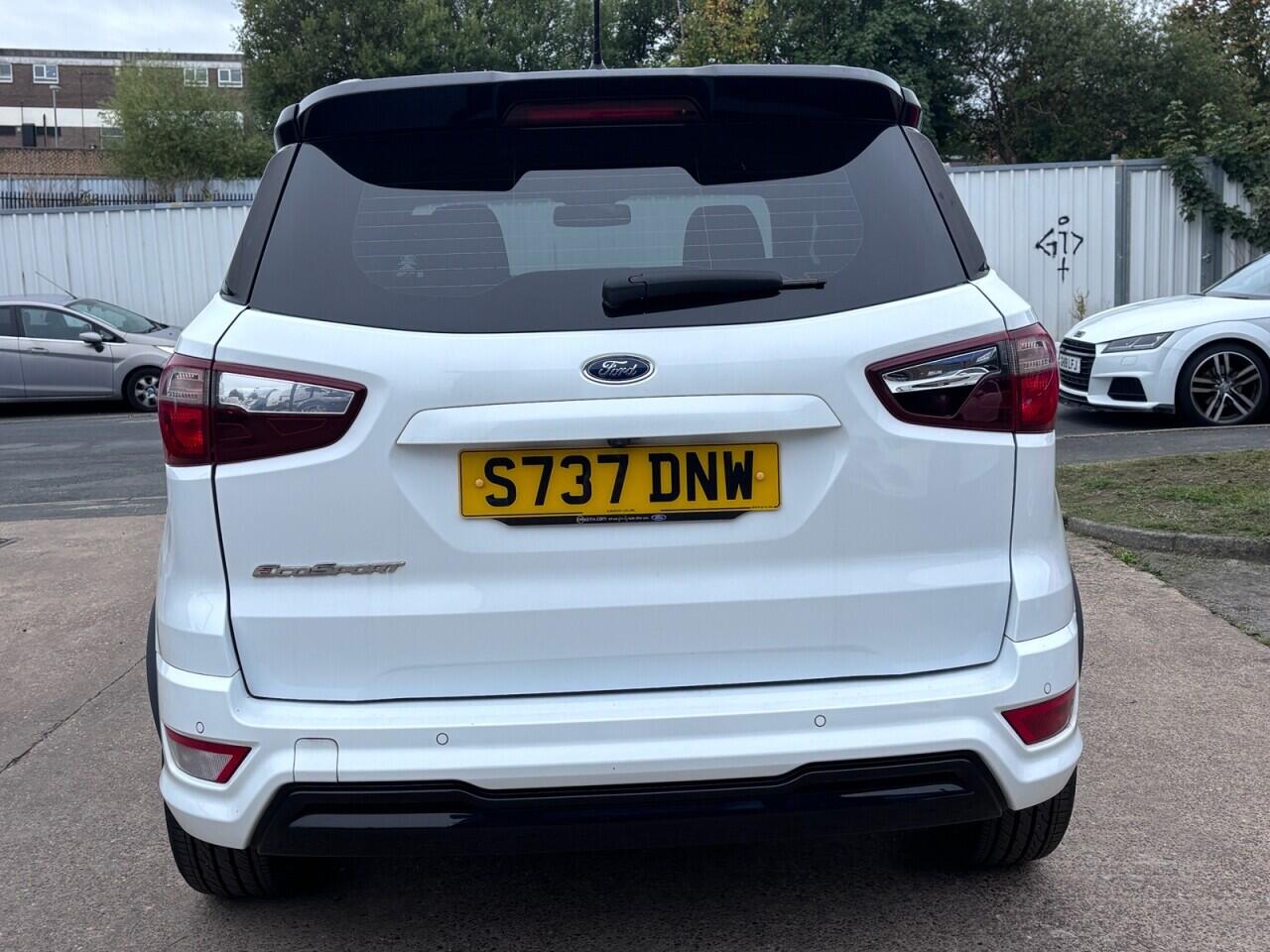 Ford EcoSport view 6