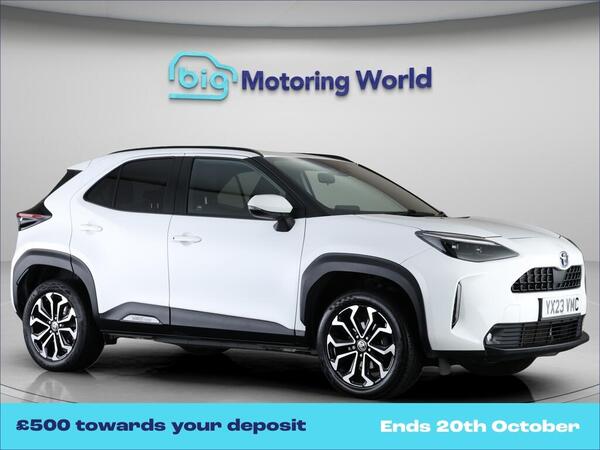 White 2023 Toyota Yaris Cross Estate Front-wheel drive Automatic