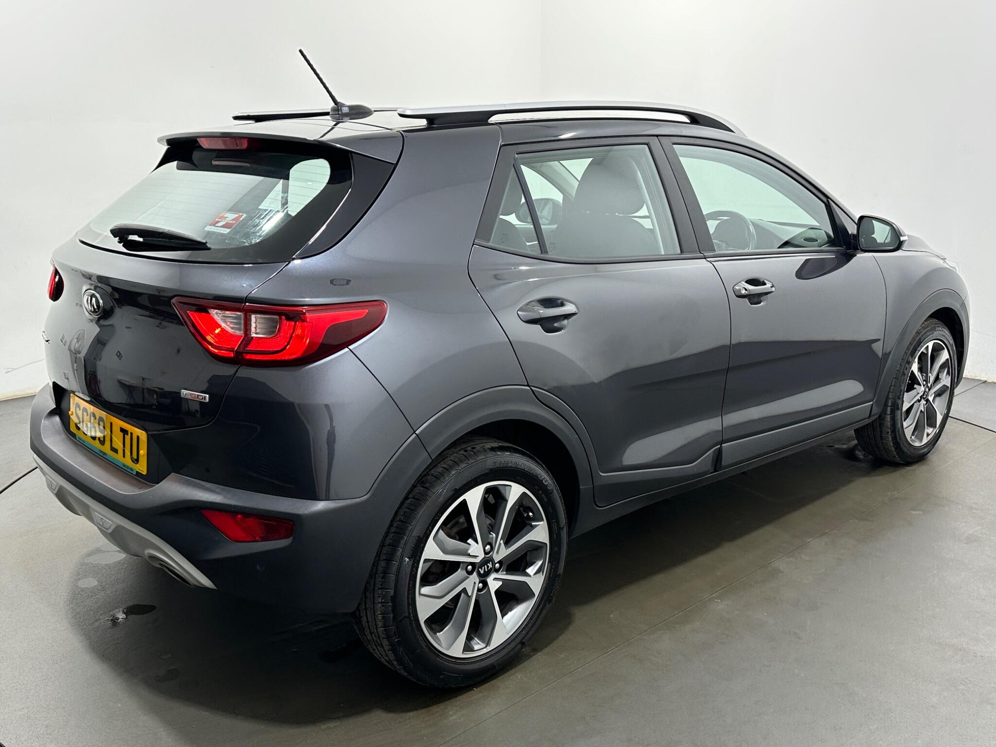 Kia Stonic view 45