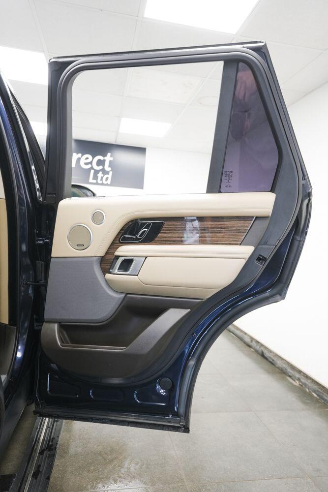 Land Rover Range Rover view 17