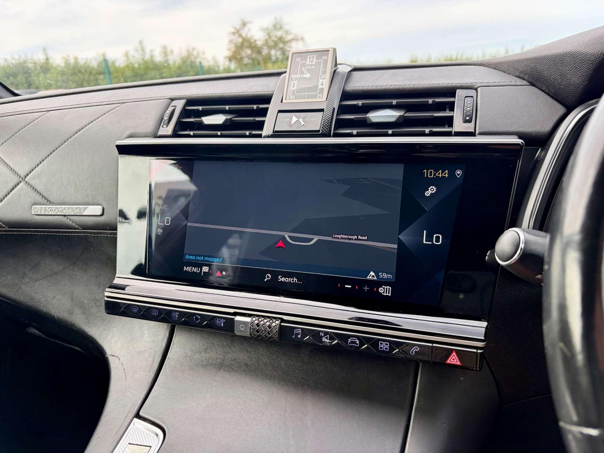 DS Automobiles DS 7 Crossback view 43