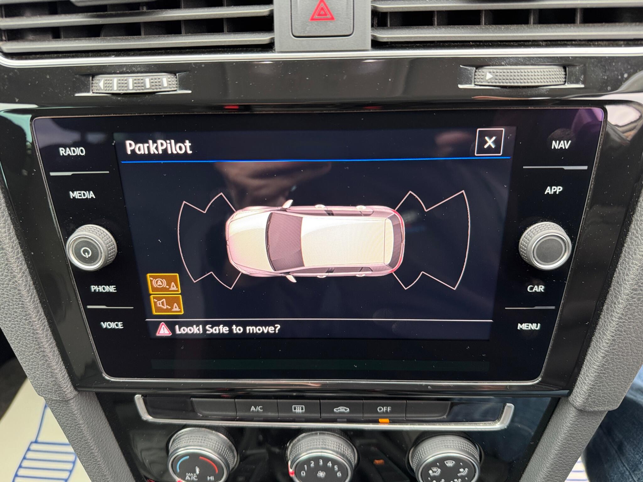Volkswagen Golf view 38