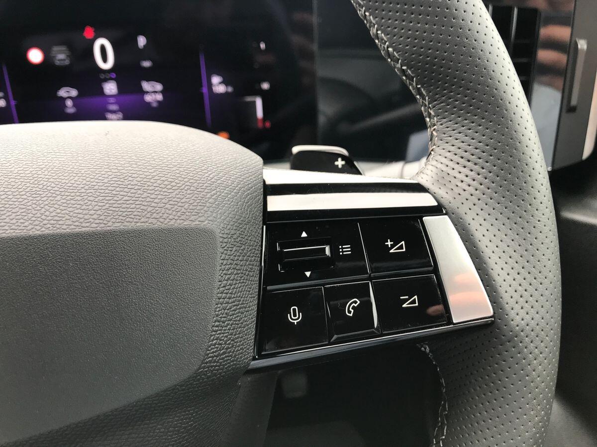 Vauxhall Astra view 25