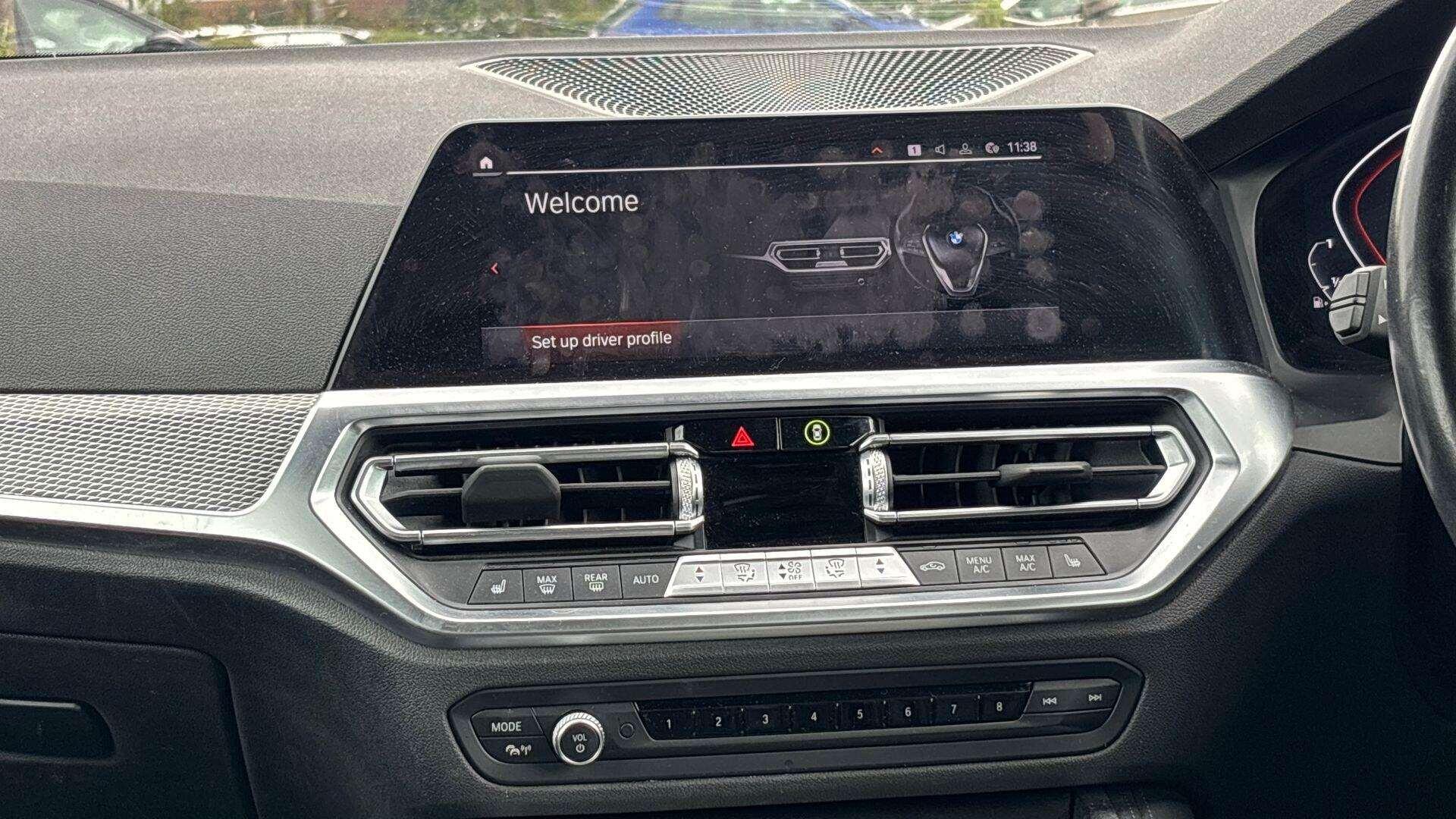 BMW 2 Series view 10