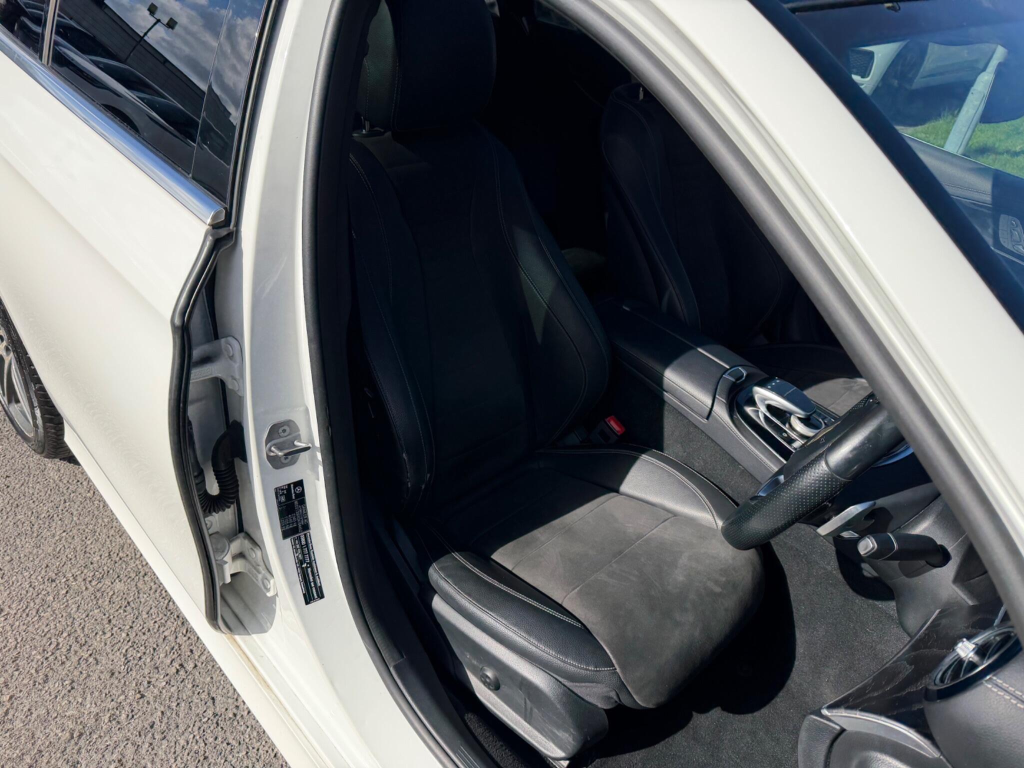 Mercedes-Benz E-Class view 18