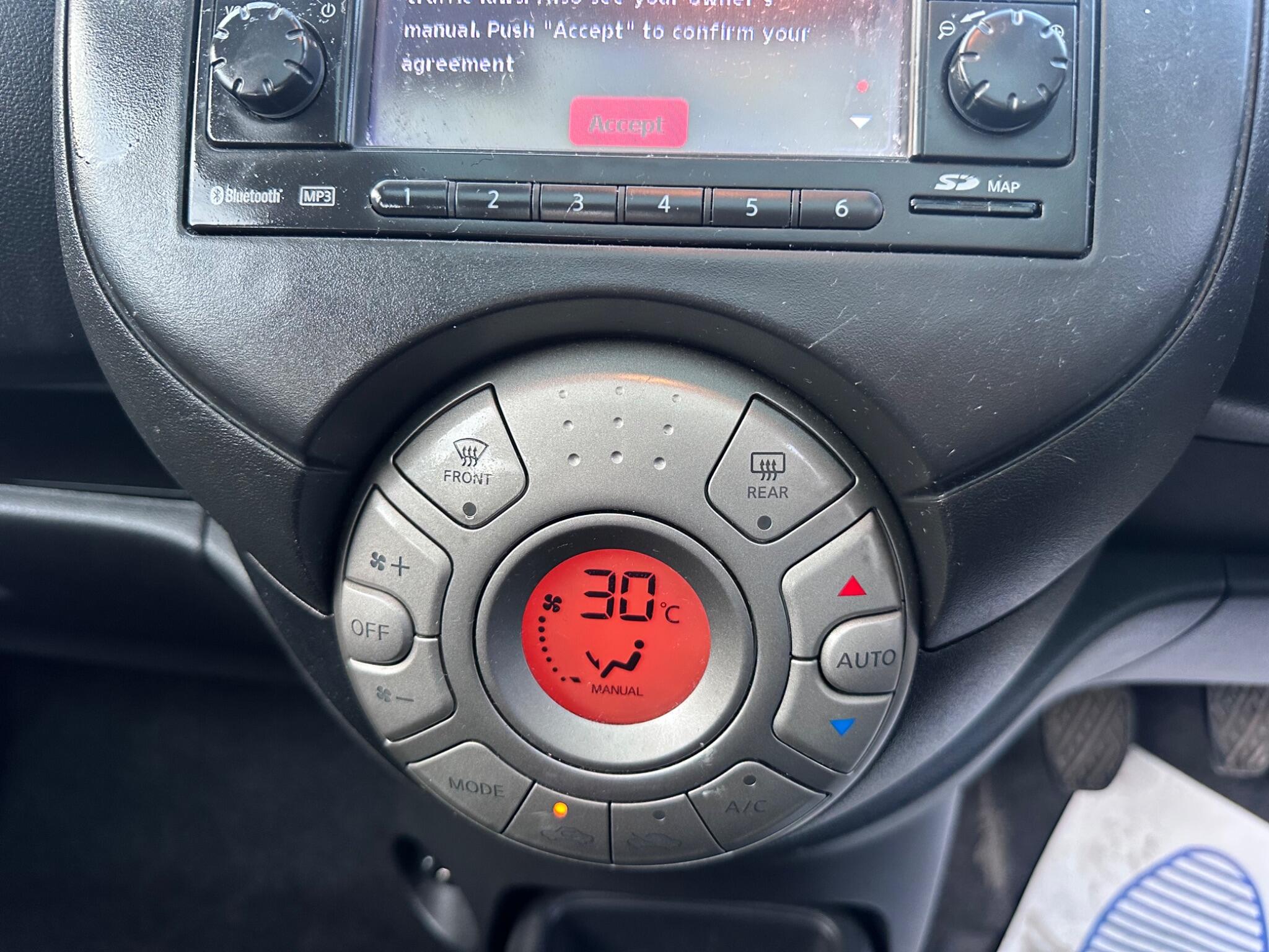 2012 Nissan Micra image 21